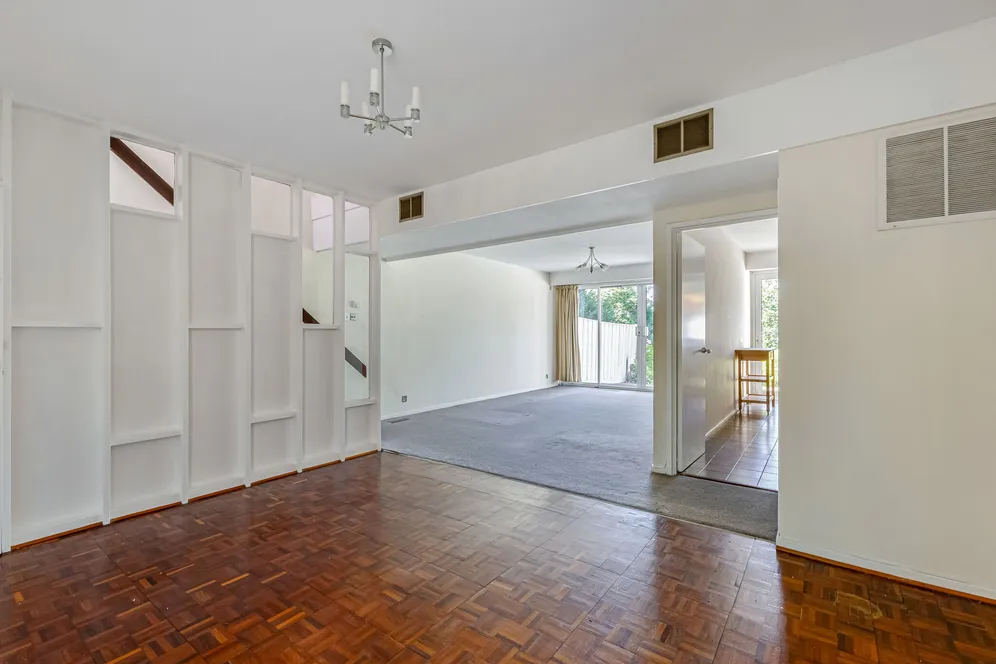 Crouchmans Close, London, SE26 photo 2
