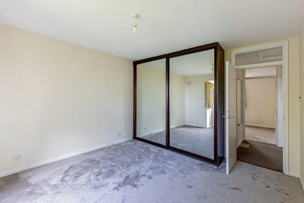 Crouchmans Close, London, SE26 photo 3