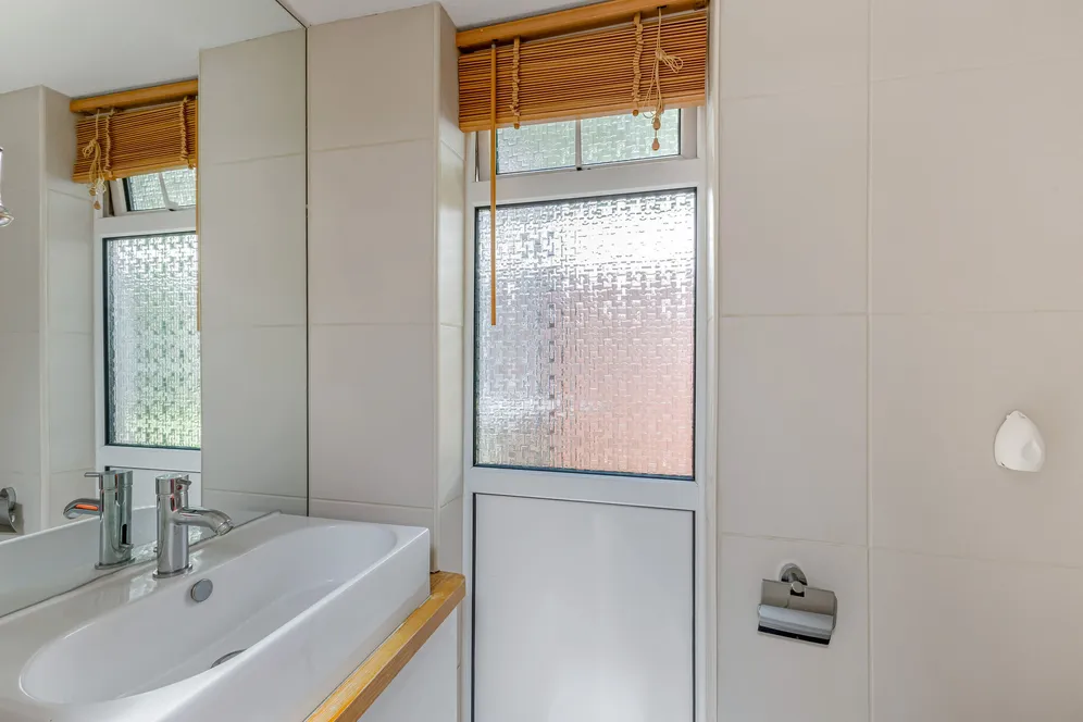 Crouchmans Close, London, SE26 photo 8