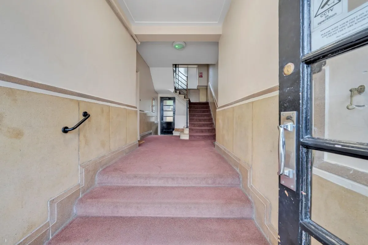 Dollis Hill Lane, London, NW2