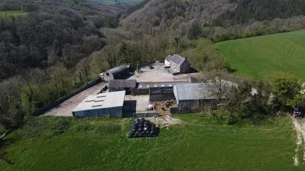 Llanpumsaint, Carmarthen, SA33