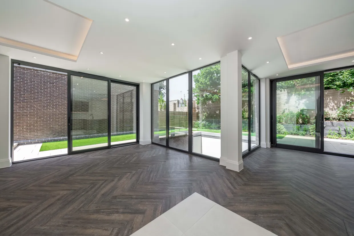 6 Castlebar Hill, London, W5 photo 3