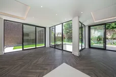 6 Castlebar Hill, London, W5 photo 3