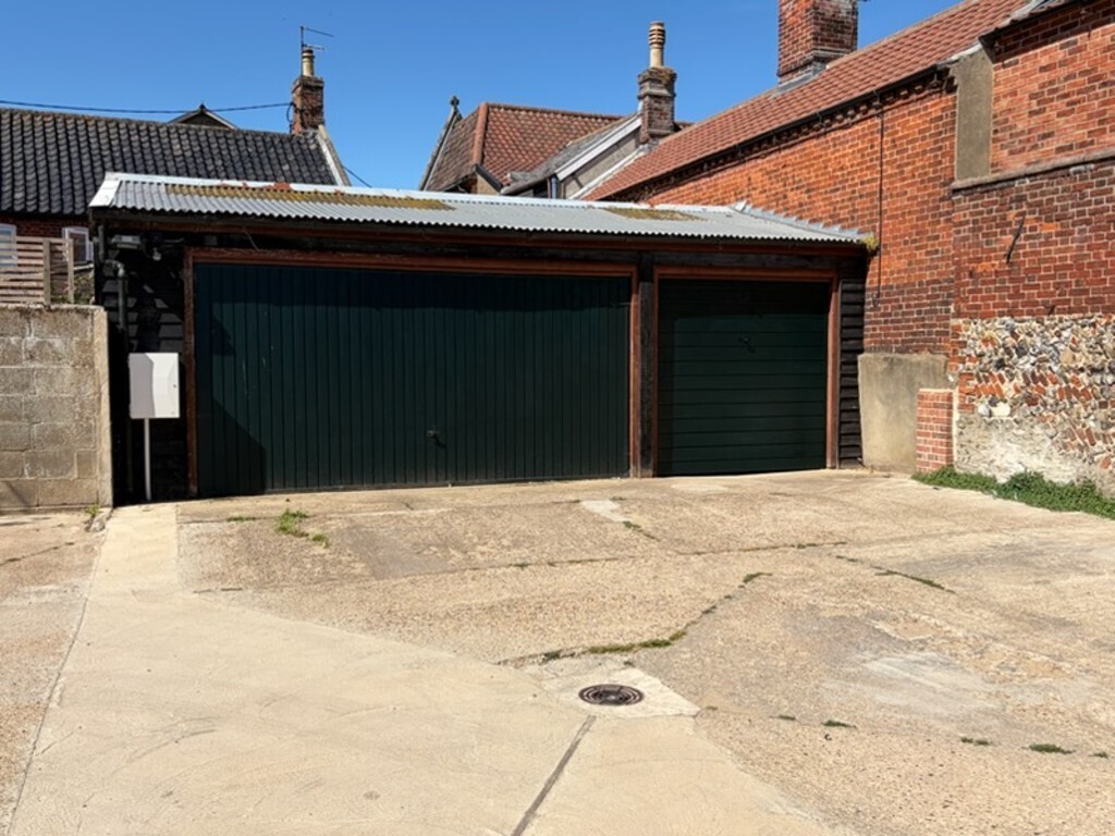 Perfitt Place, Broad Street, Bungay Image 1