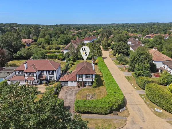 Lower Road, Fetcham, Leatherhead, Surrey, KT22
