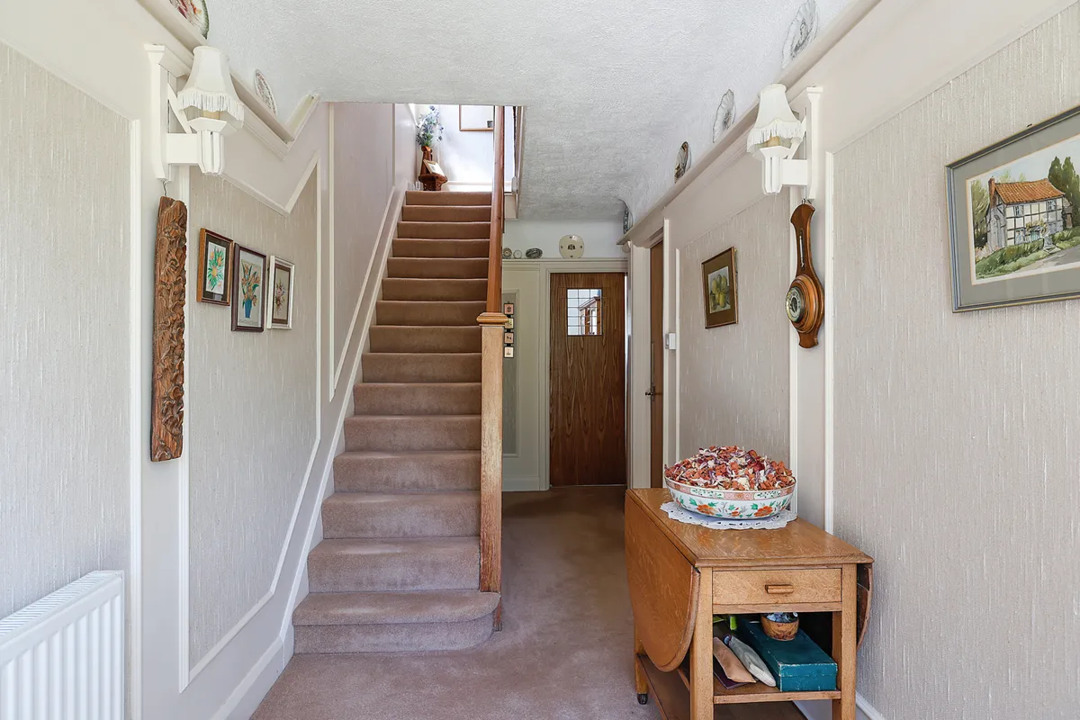 Lower Road, Fetcham, Leatherhead, Surrey, KT22