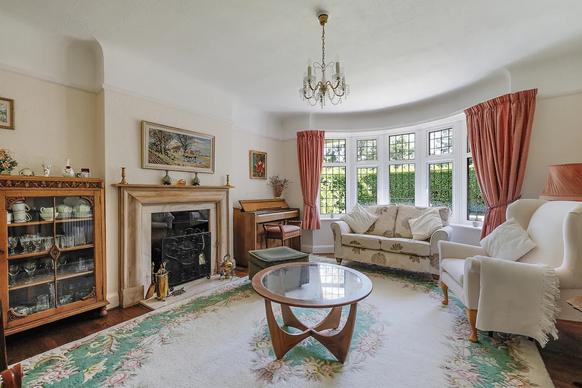 Lower Road, Fetcham, Leatherhead, Surrey, KT22