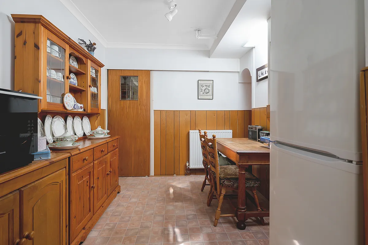 Lower Road, Fetcham, Leatherhead, Surrey, KT22