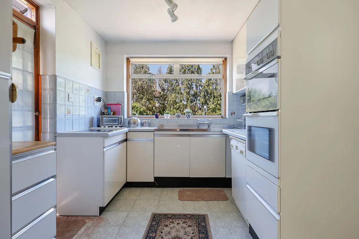 Lower Road, Fetcham, Leatherhead, Surrey, KT22