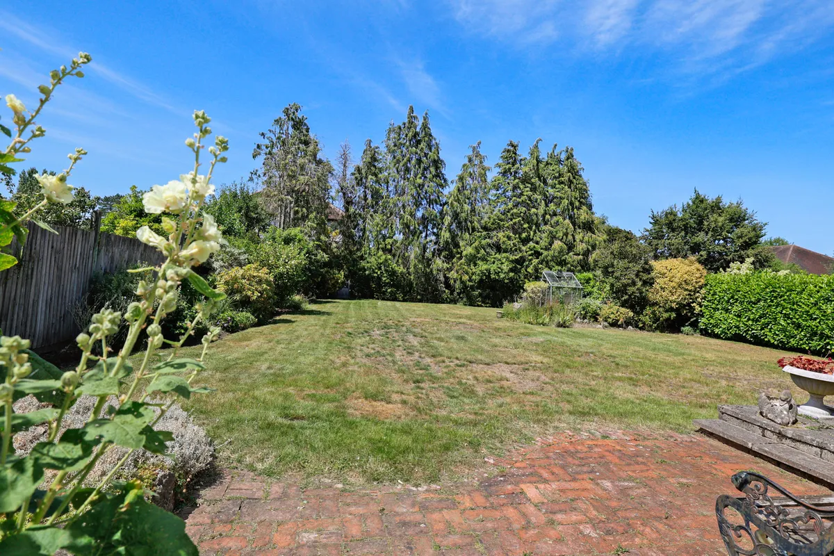 Lower Road, Fetcham, Leatherhead, Surrey, KT22
