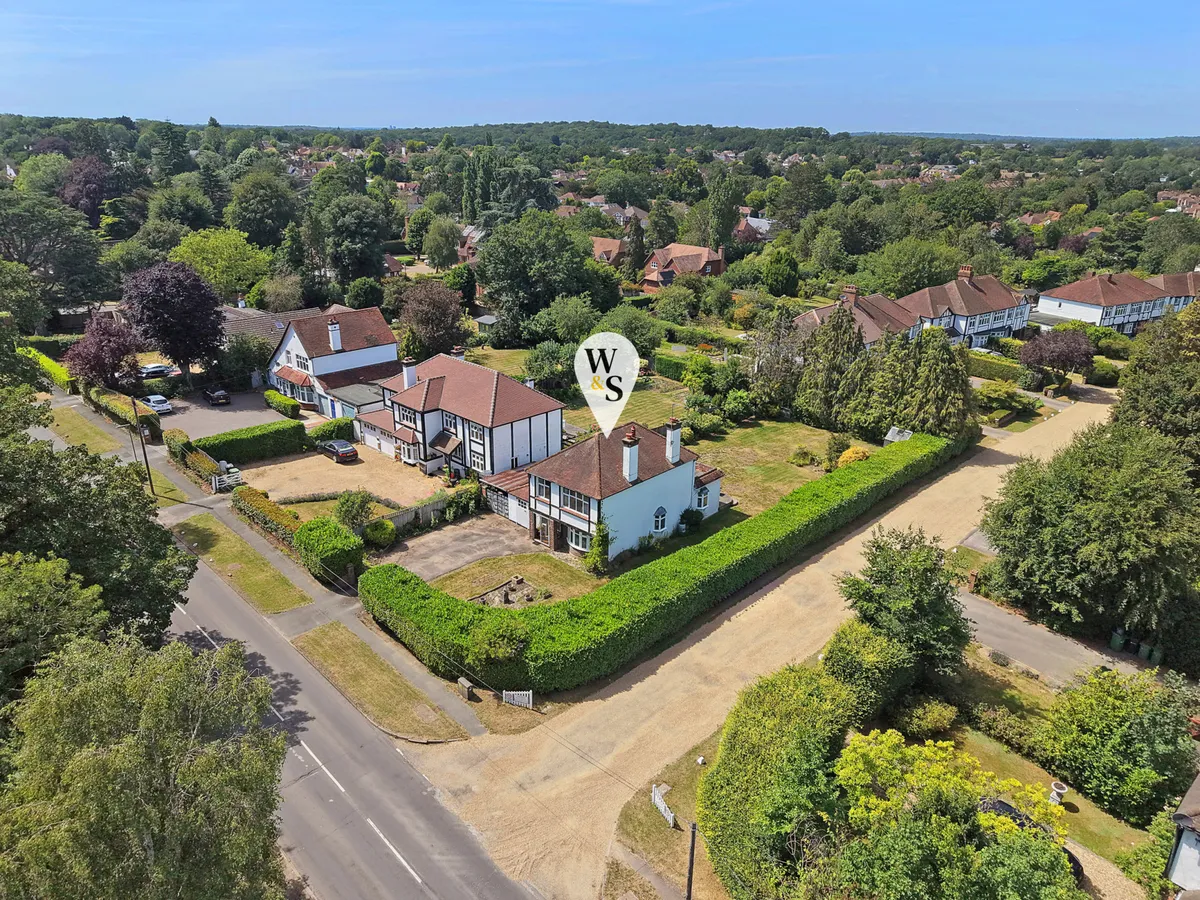 Lower Road, Fetcham, Leatherhead, Surrey, KT22
