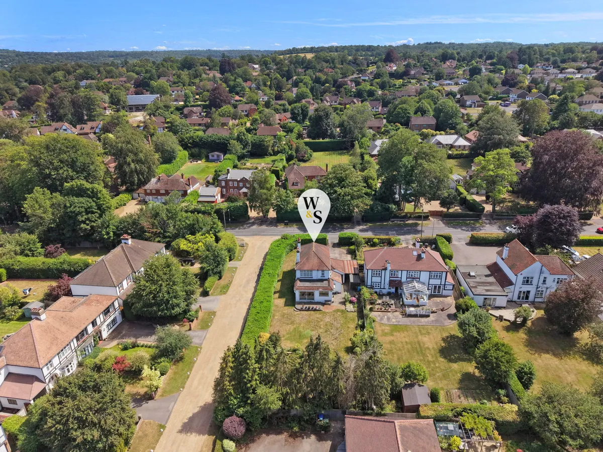 Lower Road, Fetcham, Leatherhead, Surrey, KT22
