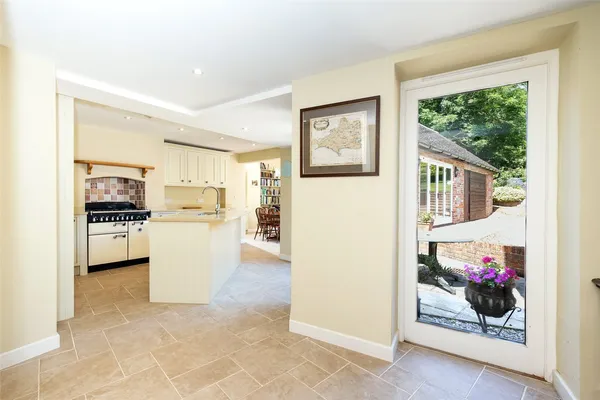 Church Road, Pimperne, DT11 photo 6
