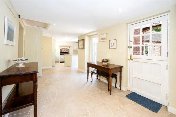 Church Road, Pimperne, DT11 photo 7