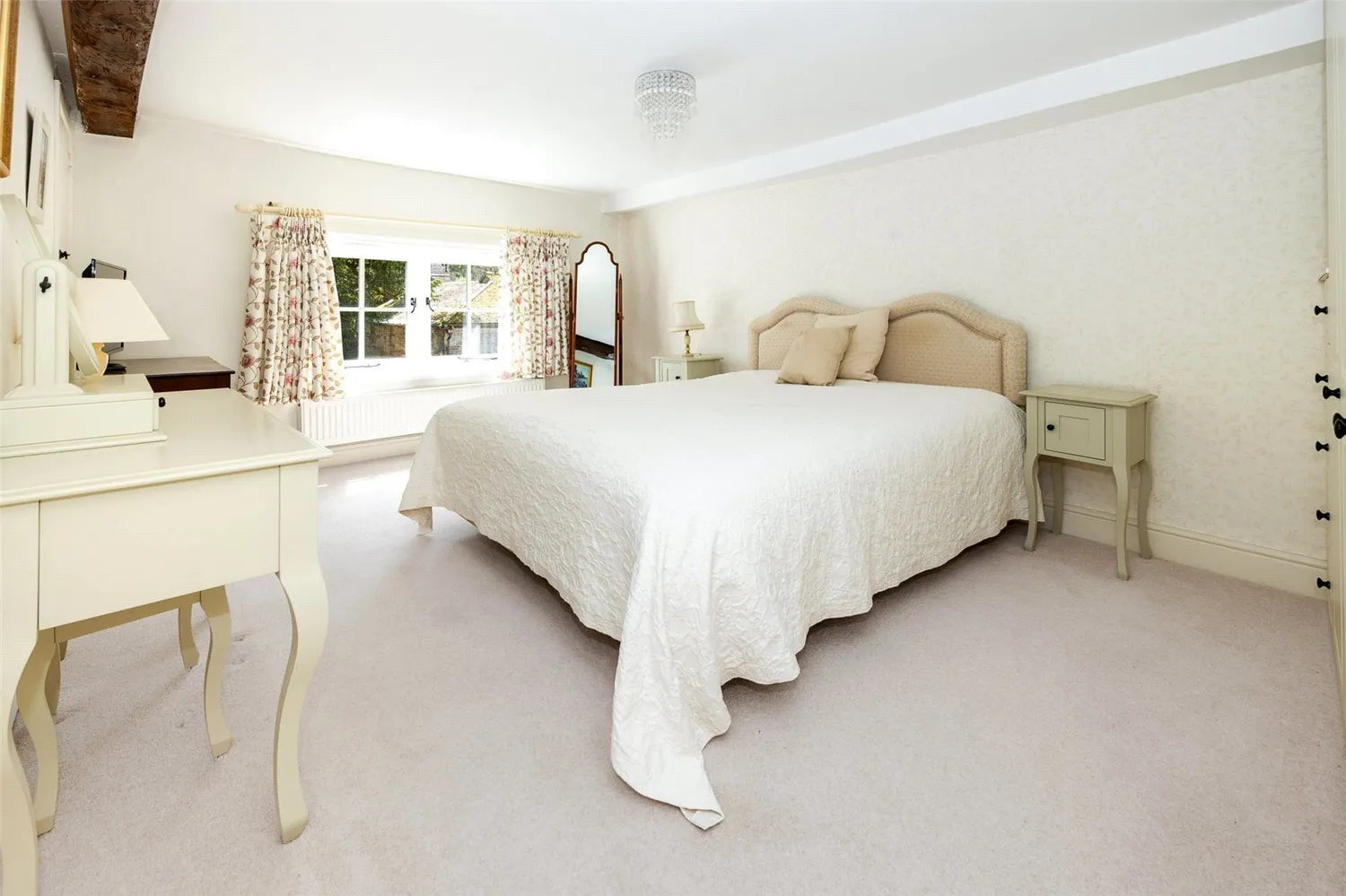 Church Road, Pimperne, DT11 photo 11