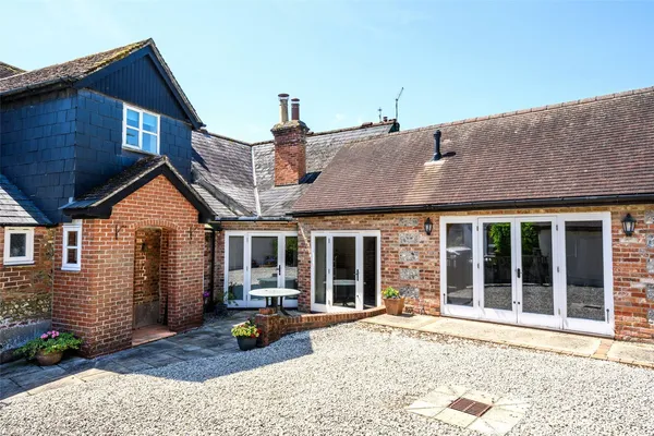 Church Road, Pimperne, DT11 photo 19