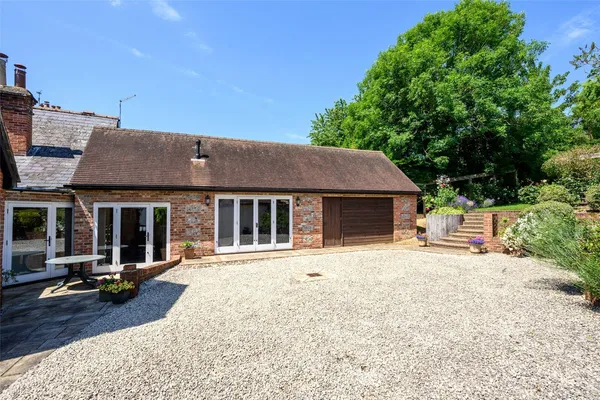 Church Road, Pimperne, DT11 photo 21