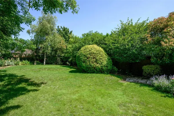 Church Road, Pimperne, DT11 photo 24