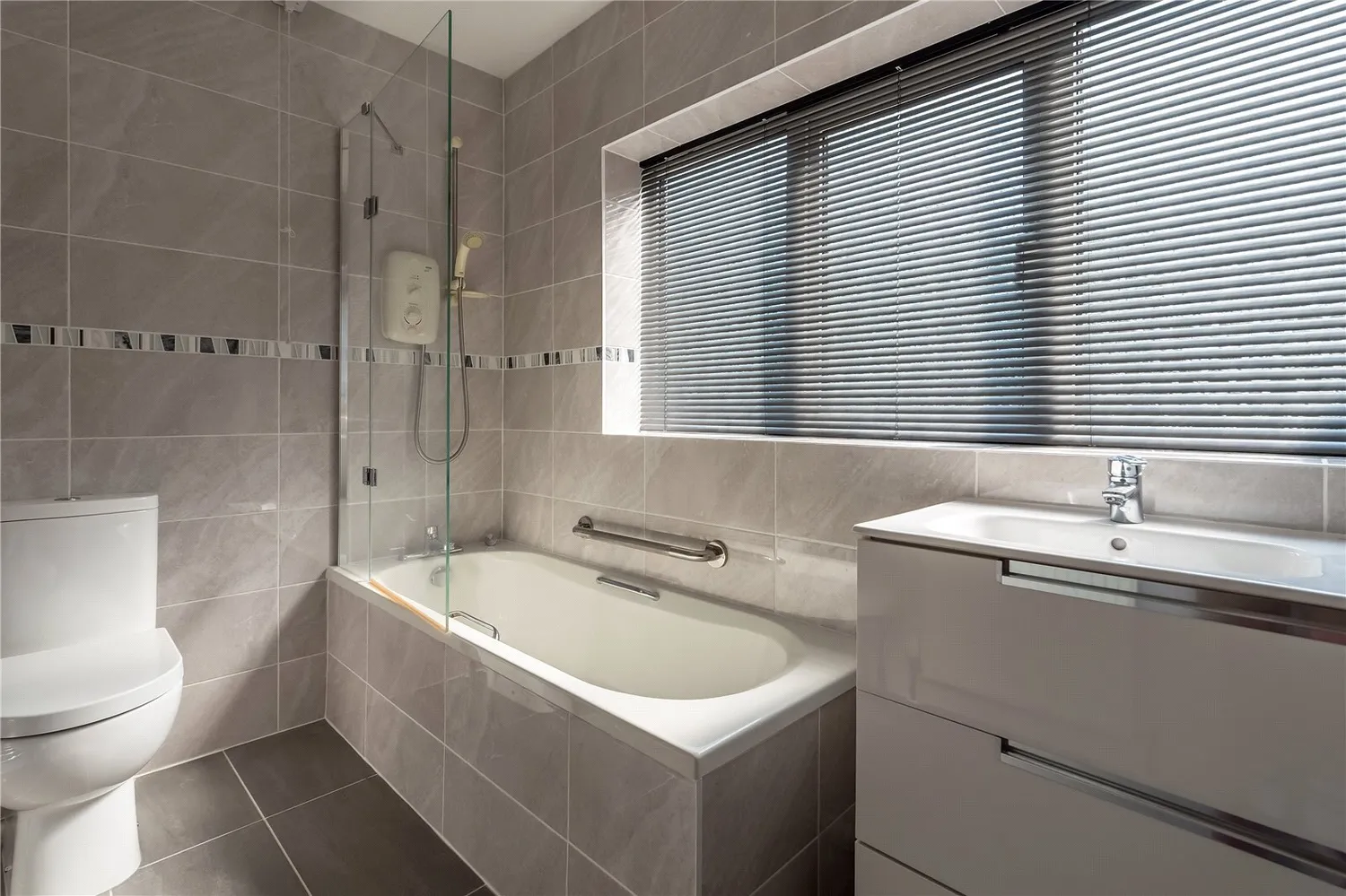 Warwick Close, Knutsford, WA16 photo 6