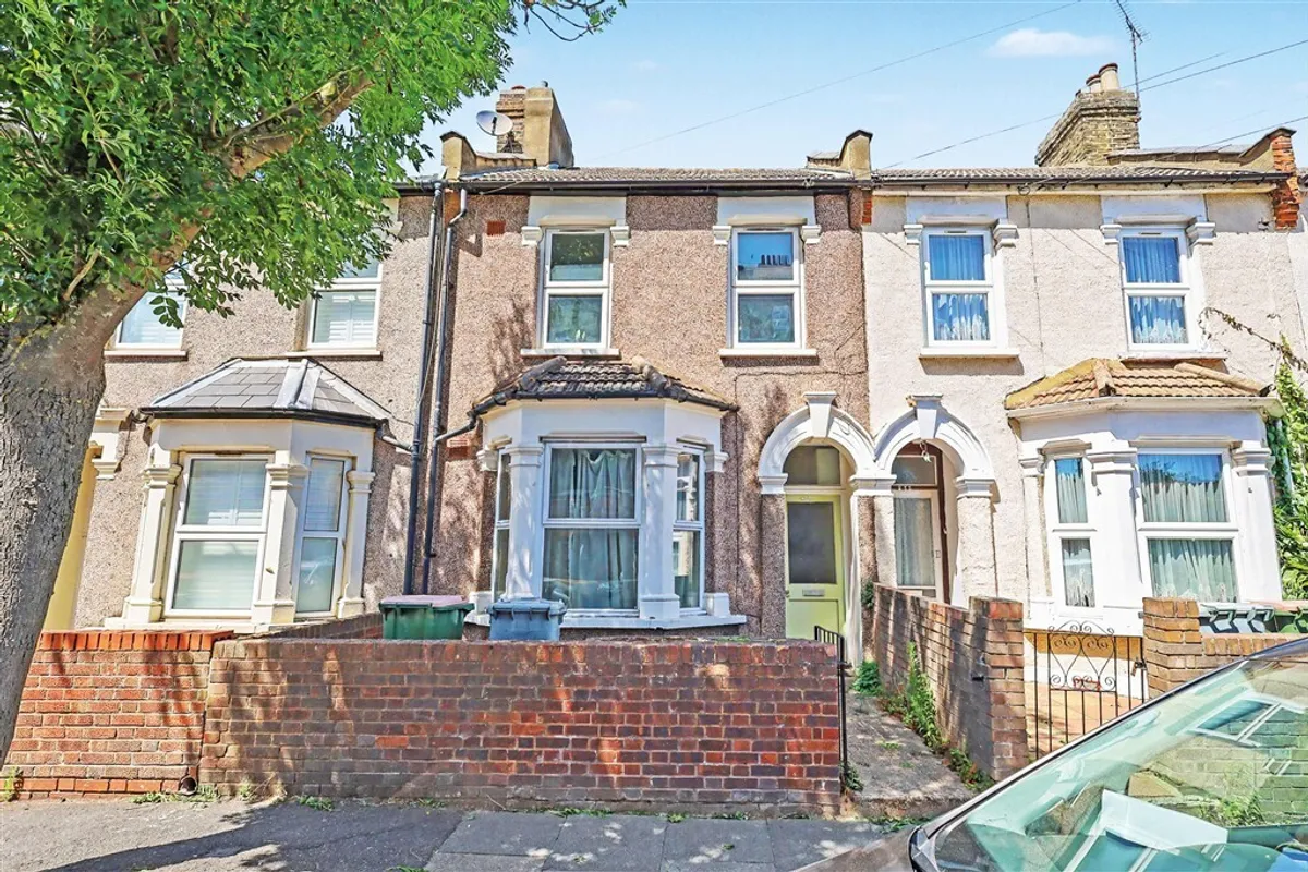 Halley Road, London