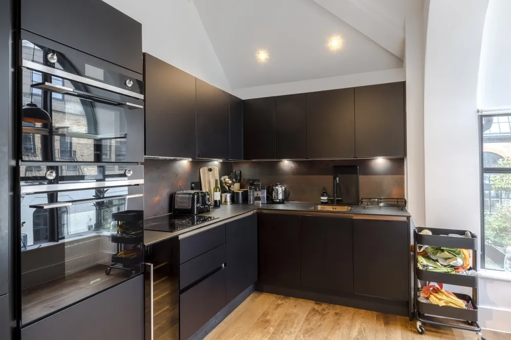 7 Old Town, London, SW4 photo 3