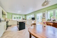 Amersham Road, High Wycombe, HP15 photo 3
