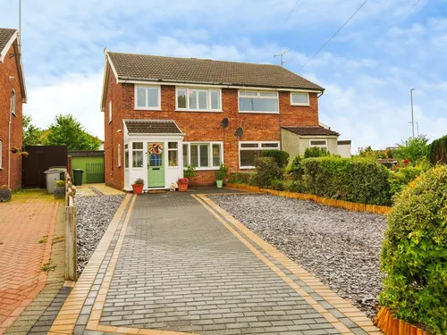 Brookside Crescent, Wirralphoto