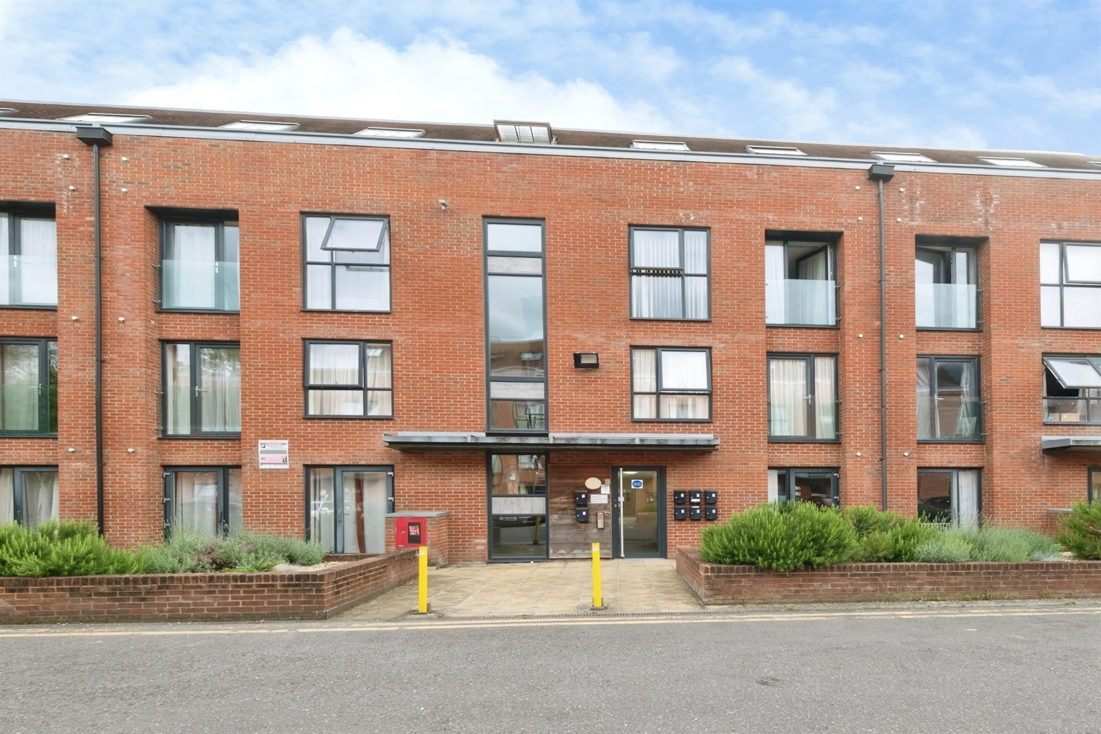Property photo 0