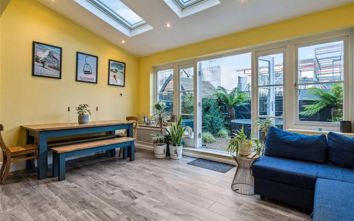 Buxton Road, London, SW14 photo 11