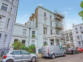 Powis Square, LONDON photo