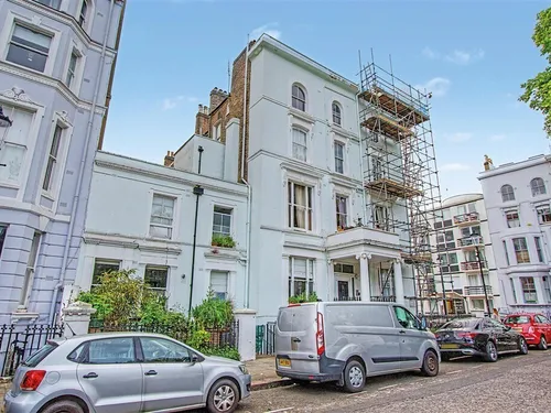 Powis Square, LONDONphoto