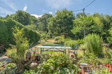 Upper Springfield, Elstead, GU8 photo 2