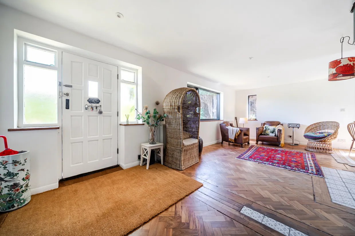 Upper Springfield, Elstead, GU8 photo 5