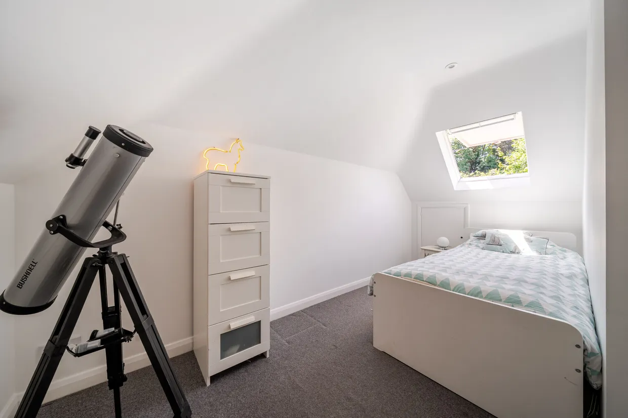 Upper Springfield, Elstead, GU8 photo 8