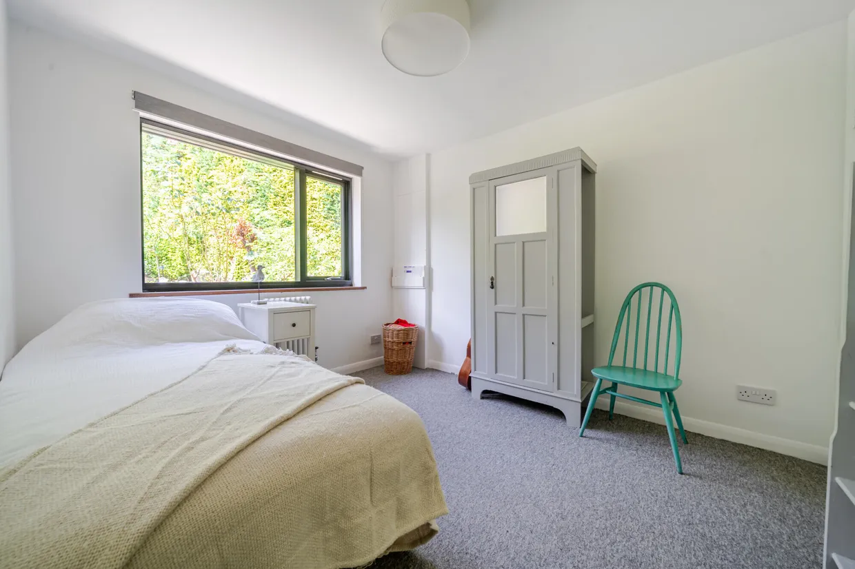 Upper Springfield, Elstead, GU8 photo 9