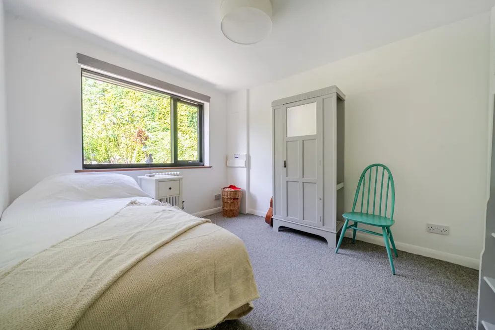 Upper Springfield, Elstead, GU8 photo 9