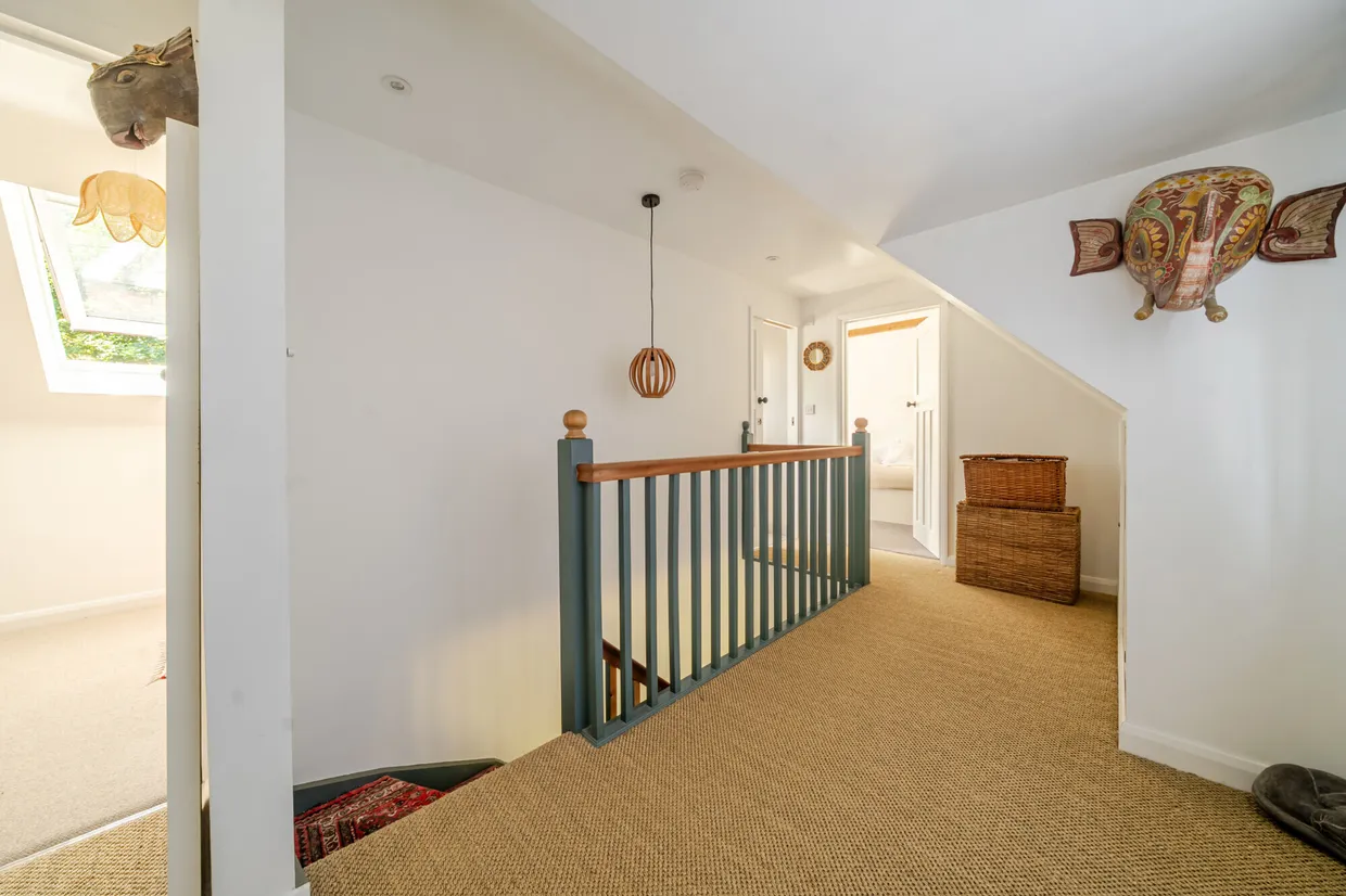 Upper Springfield, Elstead, GU8 photo 11
