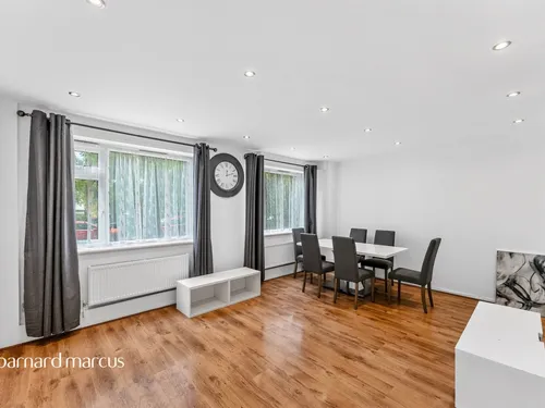 Aldrington Road, Londonphoto