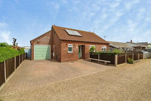 Poplar Drive, Walcott, Norwich, Norfo...