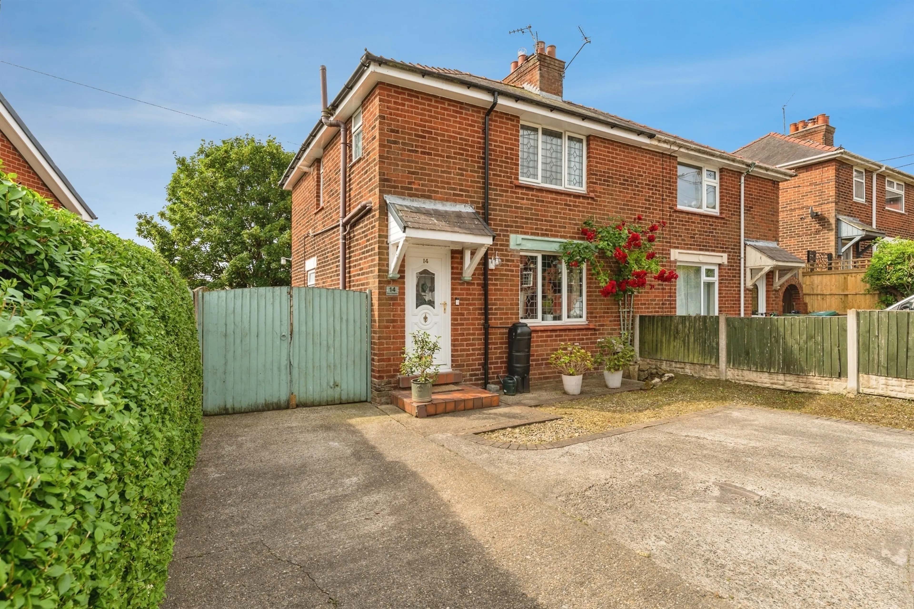 Property photo 0
