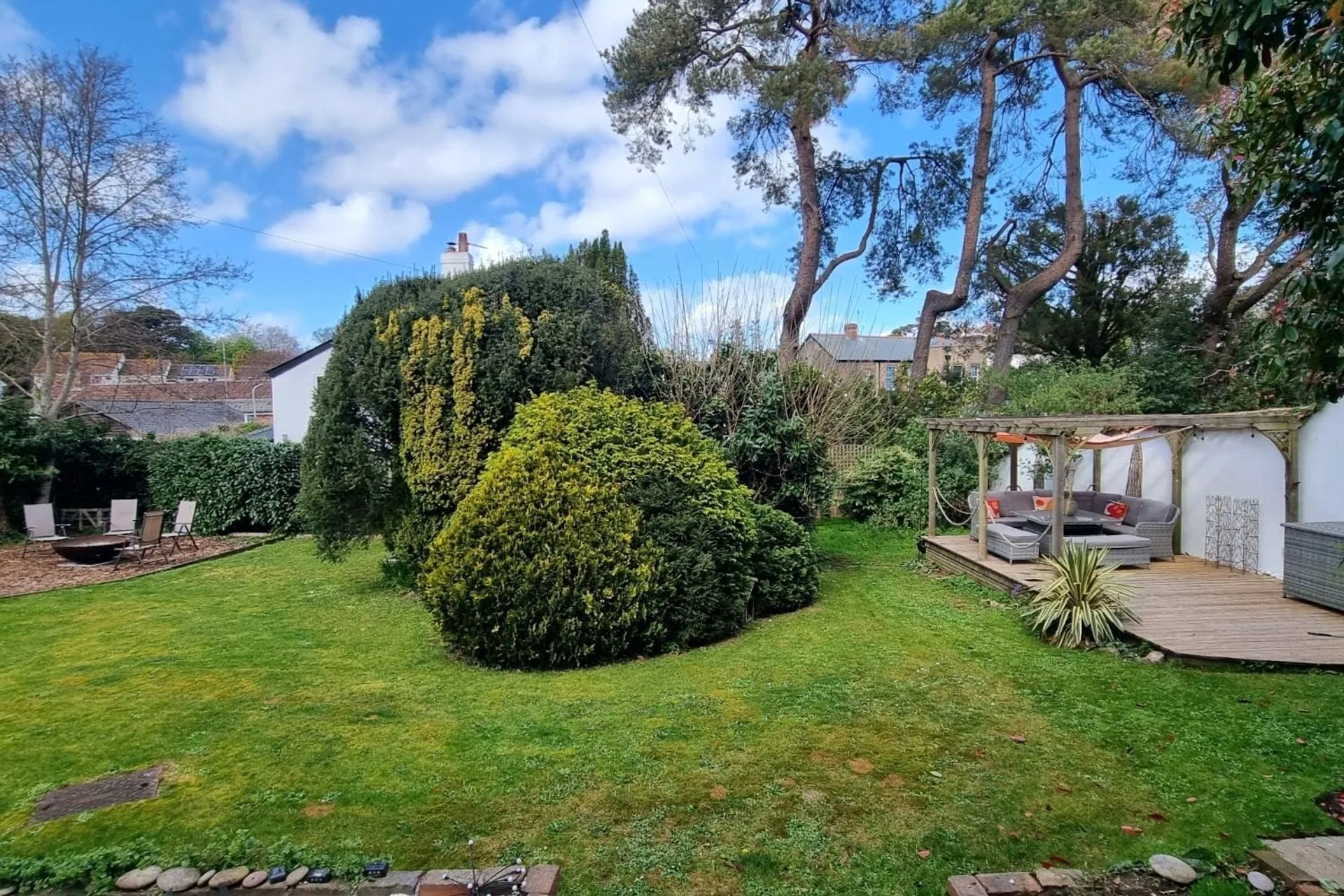 Property photo top 1