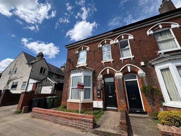 Sutton Road, Walsall, WS1