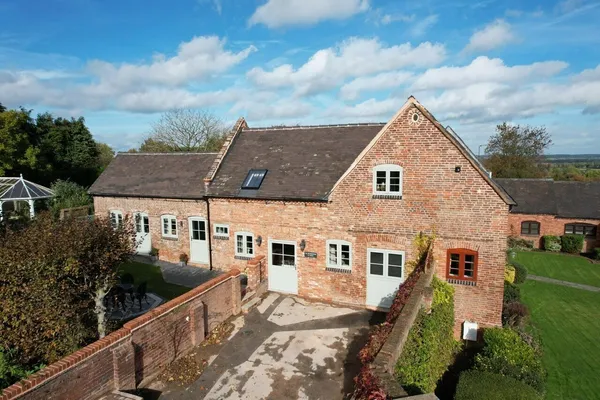 Hill Top, Longdon Green, WS15 4QA