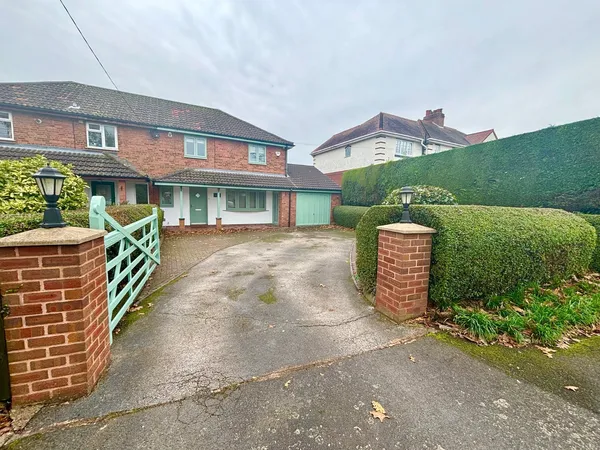 Stockings Lane, Longdon, WS15 4LQ