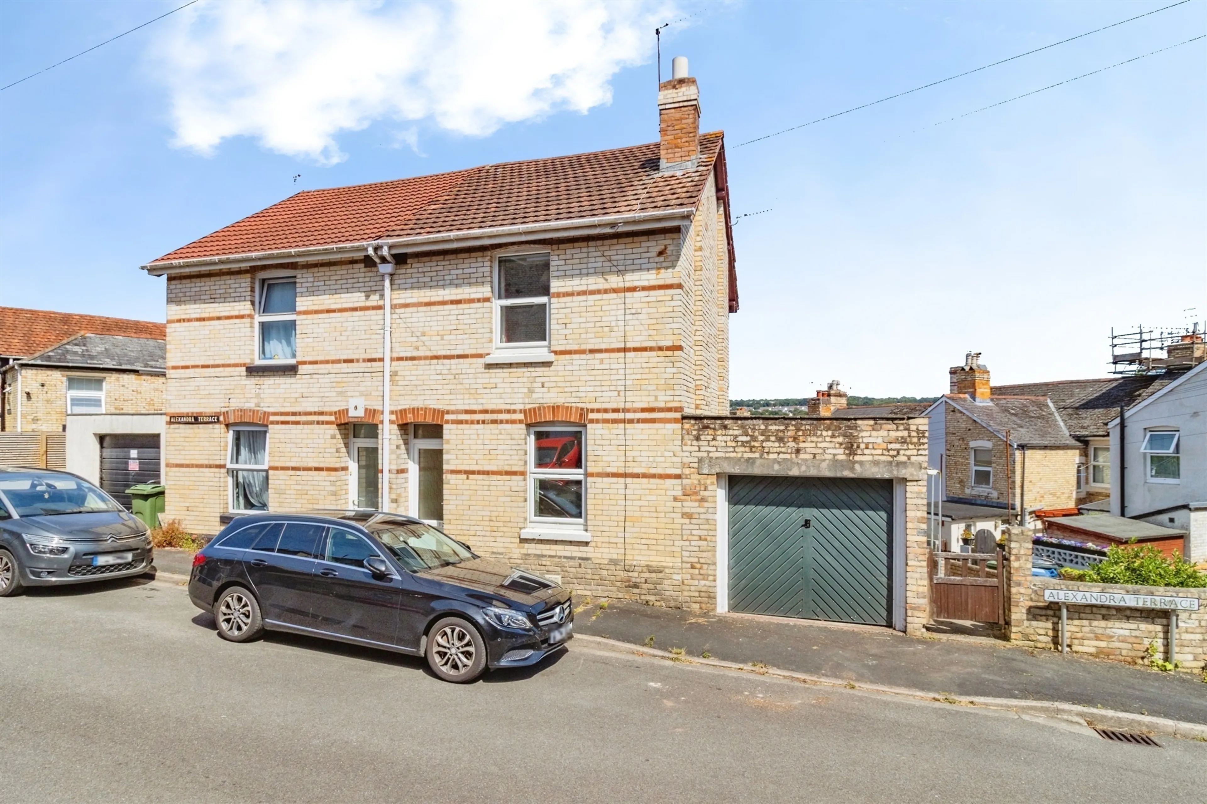 Property photo 0