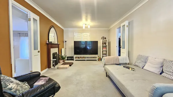 Ingress Park Avenue, Greenhithe, DA9