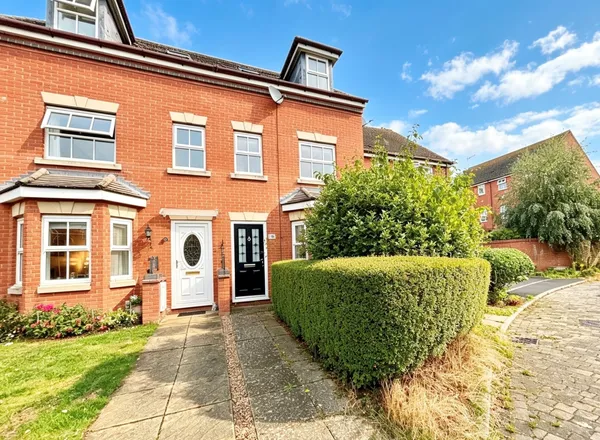 Lingfield Crescent, Stratford-upon-Av...