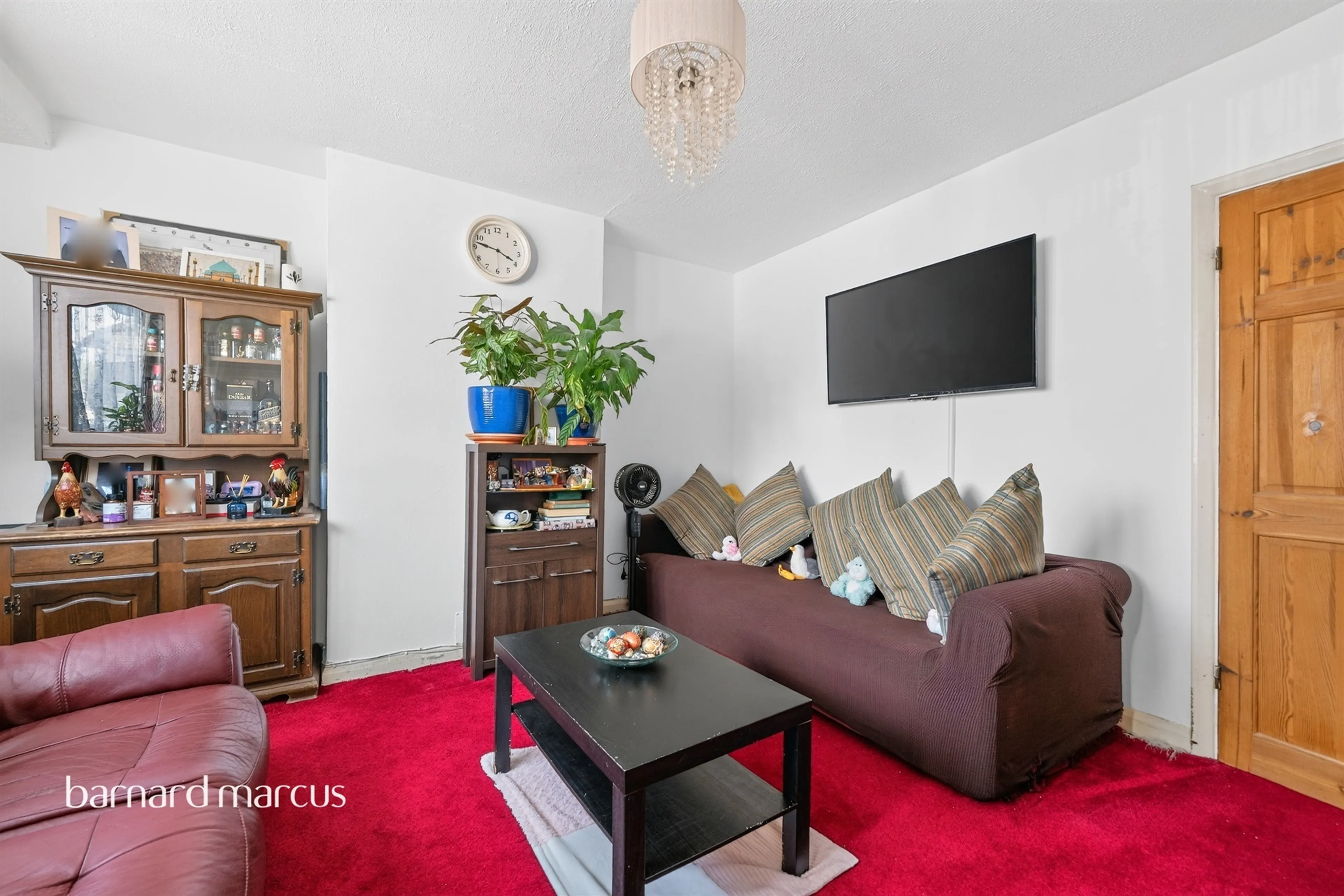 Property at Elmcroft Close, Feltham