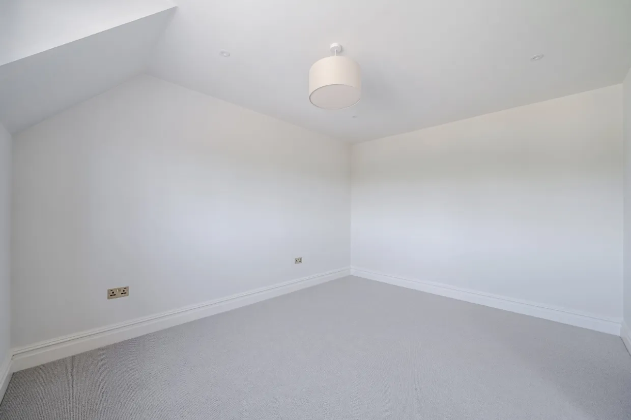 Harvest Hill Bourne End SL8 photo 18