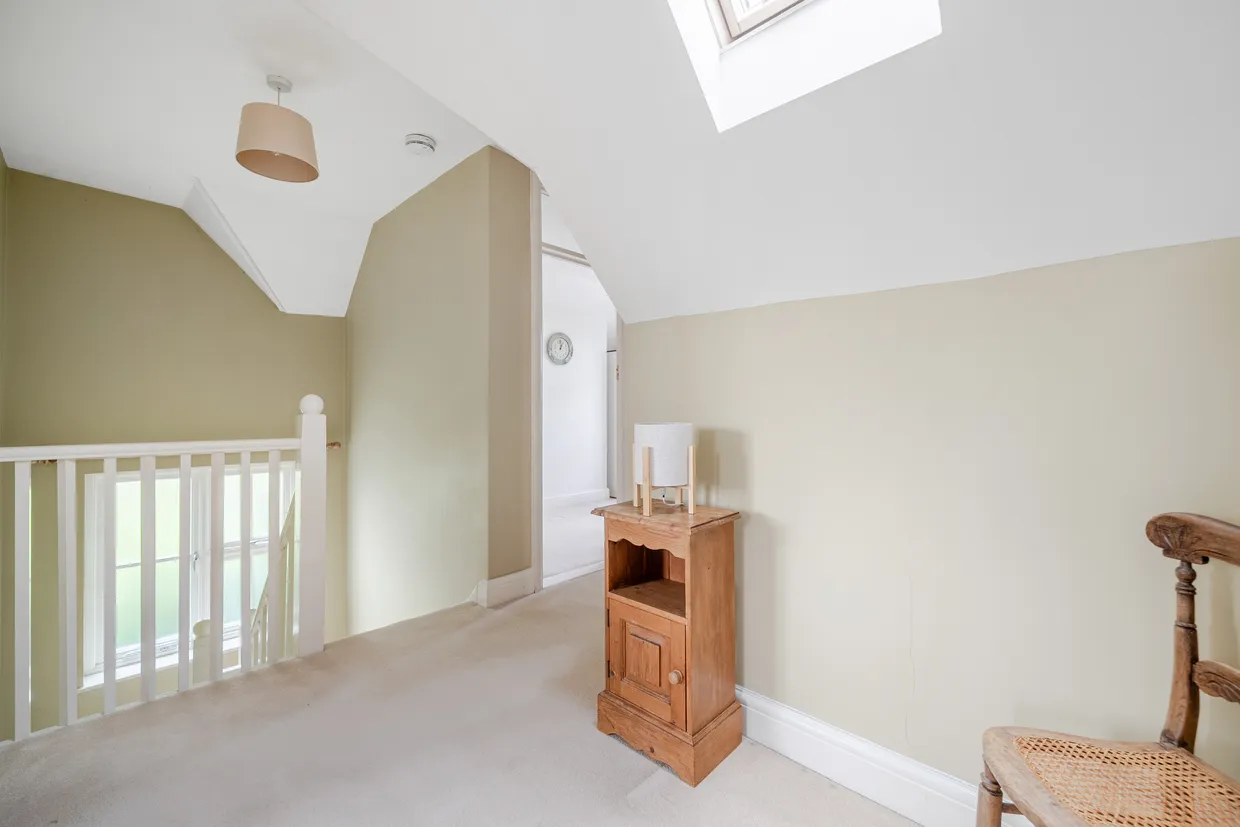 Huntercombe Lane North, Taplow, Maidenhead, SL6 photo 9